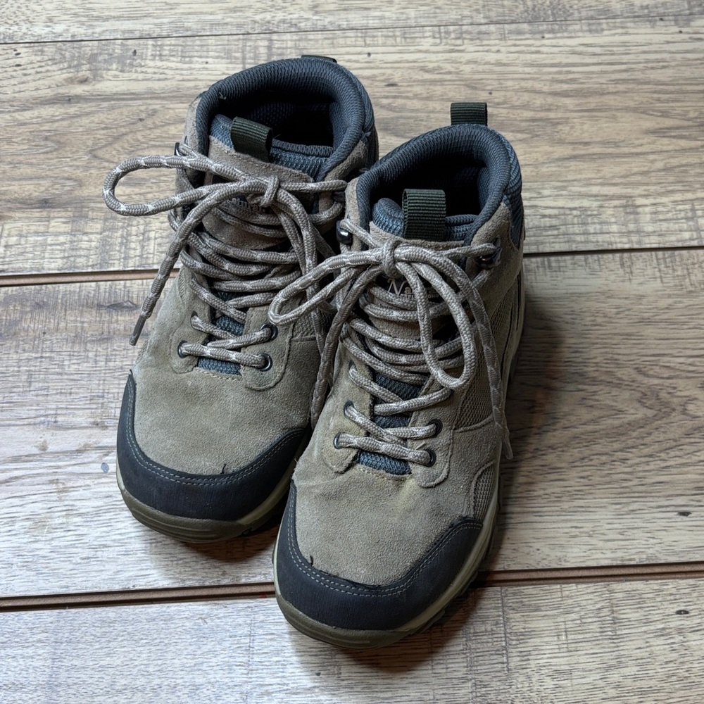 Natural Reflections Women's Skyline II Taupe Lace-Up Hiking Boots Size 6